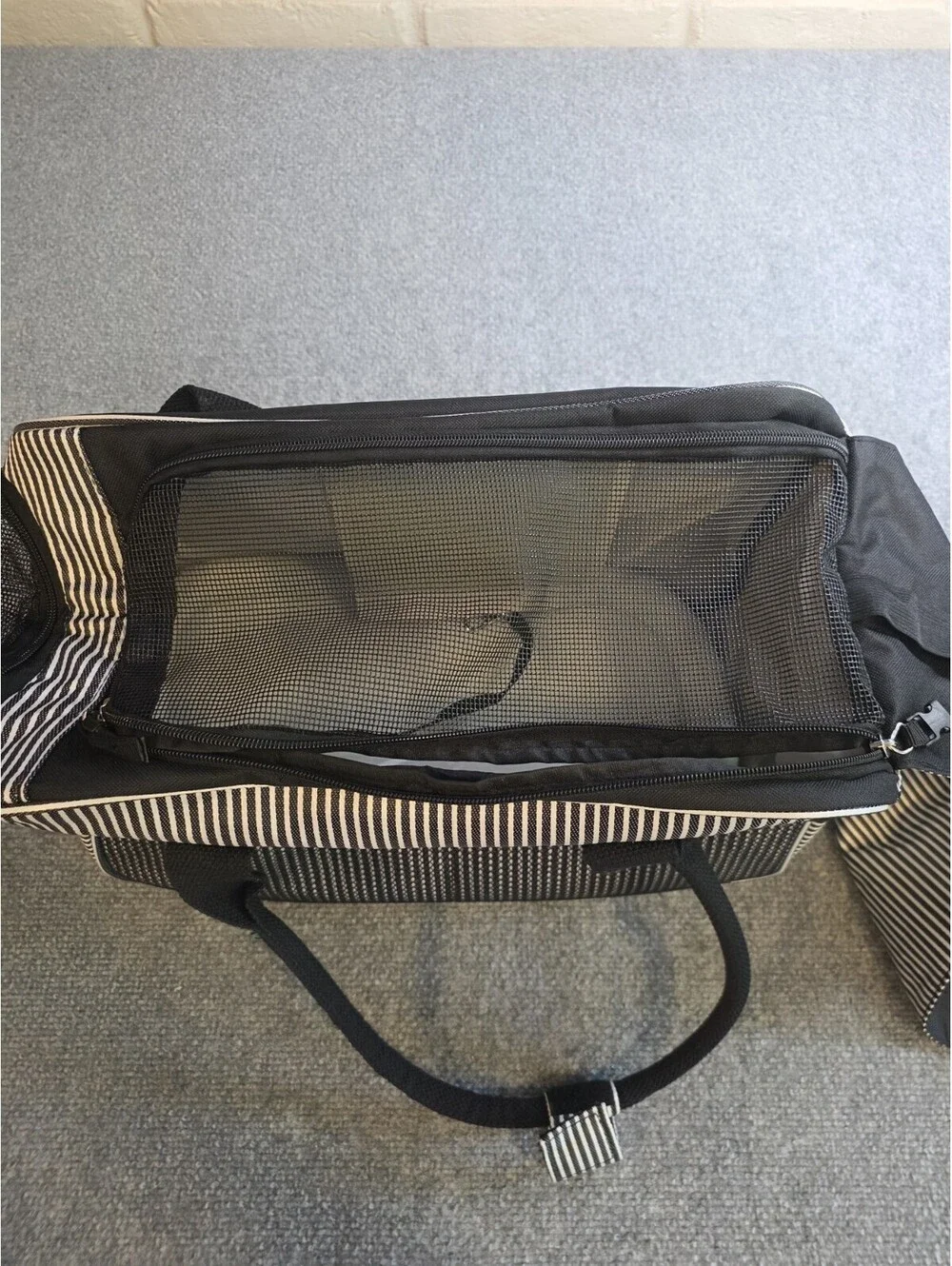 PetAmi Dog Purse Carrier Small Dog Cat Travel Bag Stripe Black NWT Airline App